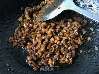 酱肉笋丁青团的做法步骤：7
