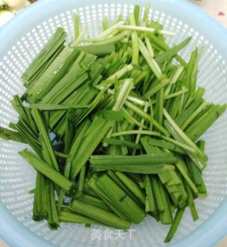 韭菜炒鸡蛋的做法步骤：3
