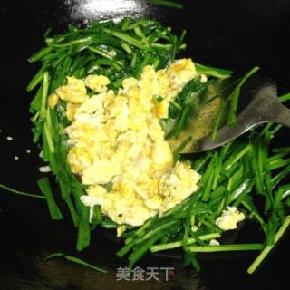 韭菜炒鸡蛋的做法步骤：7