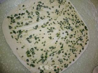 手撕葱油饼的做法步骤：10