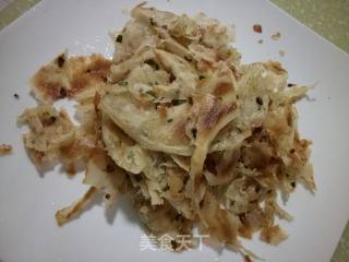 手撕葱油饼的做法步骤：18
