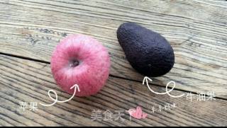 牛油果苹果泥的做法步骤：1