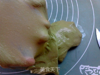烤肠薯泥茼蒿面包的做法步骤：10