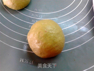 烤肠薯泥茼蒿面包的做法步骤：15