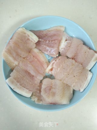 玉米巴沙鱼的做法步骤：1