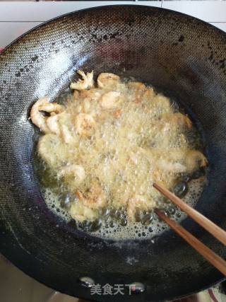 香酥炸虾米的做法步骤：5