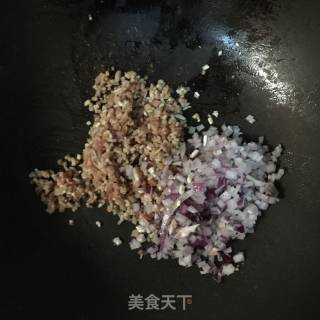 洋葱芝士焗香菇的做法步骤：5
