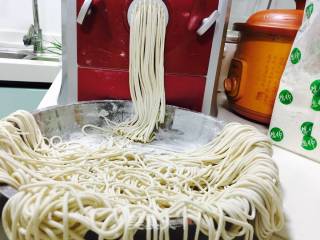 西红柿肉末拌面的做法步骤：7