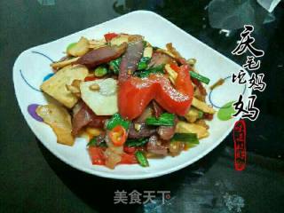 ＃春食野菜香＃春笋炒腊肉的做法步骤：1