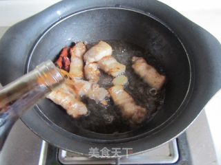 土豆红烧肉的做法步骤：4