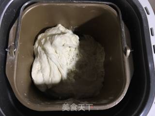 芝麻沙拉酱吐司的做法步骤：1