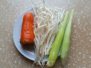 素炒三丝的做法步骤：1