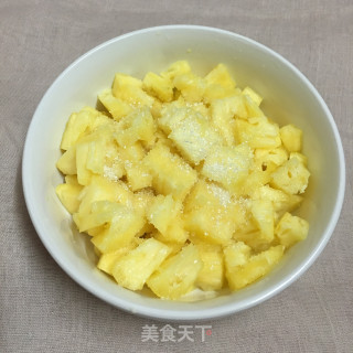 简易版菠萝派的做法步骤：1