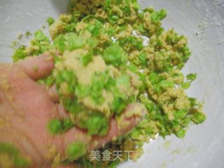 榆钱窝窝头的做法步骤：7