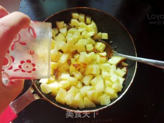 焦糖苹果小蛋糕的做法步骤：4