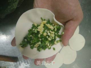 韭菜盒子的做法步骤：5
