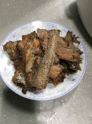 带鱼烧豆角的做法步骤：1