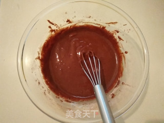 六寸可可戚风蛋糕的做法步骤：4