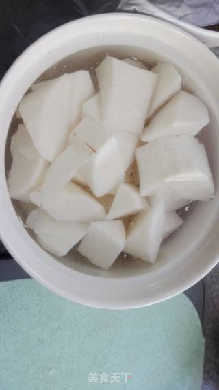 竹荪牛骨汤的做法步骤：3
