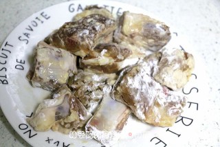 香芋排骨的做法步骤：4