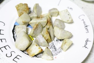 香芋排骨的做法步骤：5