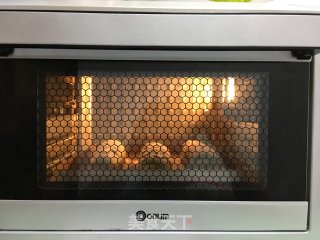抹茶凤梨全麦面包的做法步骤：18