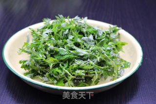 艾叶煎蛋的做法步骤：2