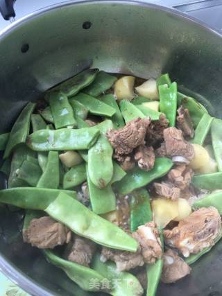 排骨炖豆角土豆的做法步骤：11