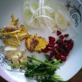 腐乳鸭腿的做法步骤：1