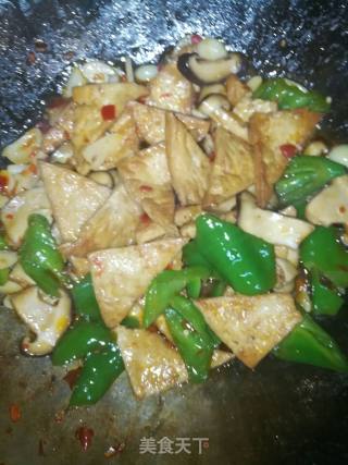 香菇烧豆腐的做法步骤：9