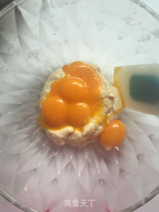 原味戚风蛋糕的做法步骤：8