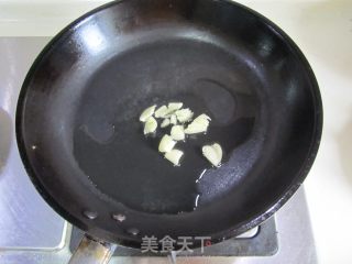 剁椒炒瓠瓜的做法步骤：2