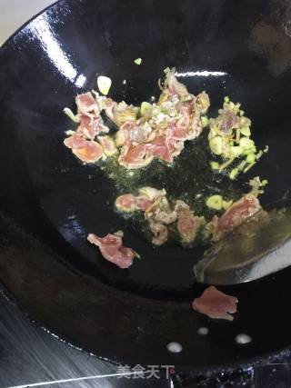 蒜苔炒木耳的做法步骤：7