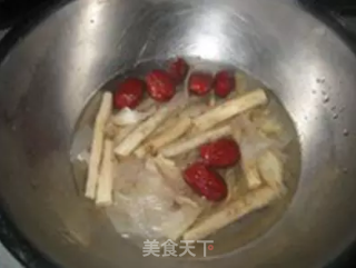 虫草花花胶炖瘦肉（养颜滋补）的做法步骤：4