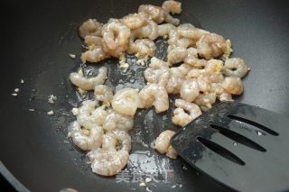 虾仁热炒西葫芦的做法步骤：5