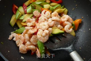 虾仁热炒西葫芦的做法步骤：9