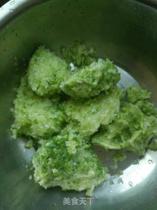 大头菜素馅水饺的做法步骤：3
