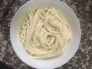 鸡汤面的做法步骤：2