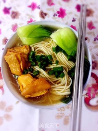 鸡汤面的做法步骤：3