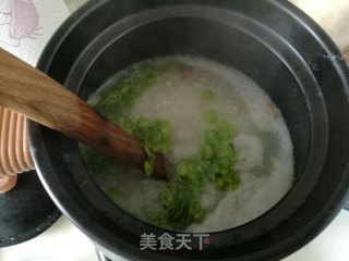 榆钱海米粥的做法步骤：4