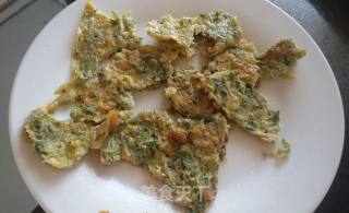 荠菜鸡蛋摊饼的做法步骤：12