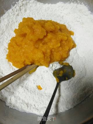 南瓜大枣泥馒头的做法步骤：9