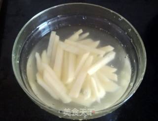 荠菜炖土豆条儿的做法步骤：3