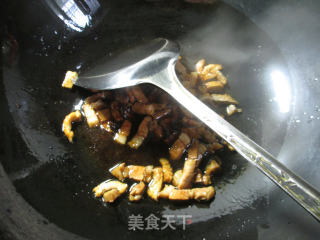尖椒五花肉炒水笋的做法步骤：4