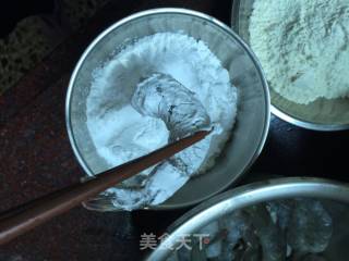 香酥虾的做法步骤：2