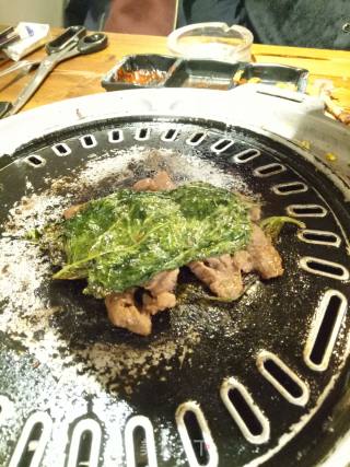 苏子叶烤肉的做法步骤：3