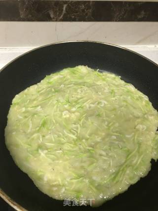 虾皮西葫饼的做法步骤：4