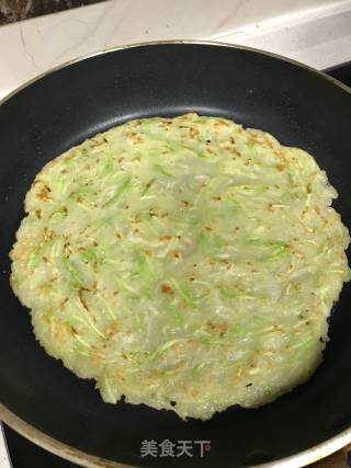 虾皮西葫饼的做法步骤：6