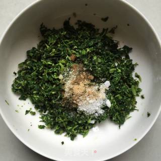 凉拌枸杞头的做法步骤：4