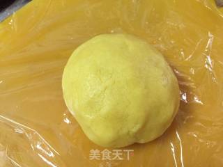 椰香南瓜派的做法步骤：4